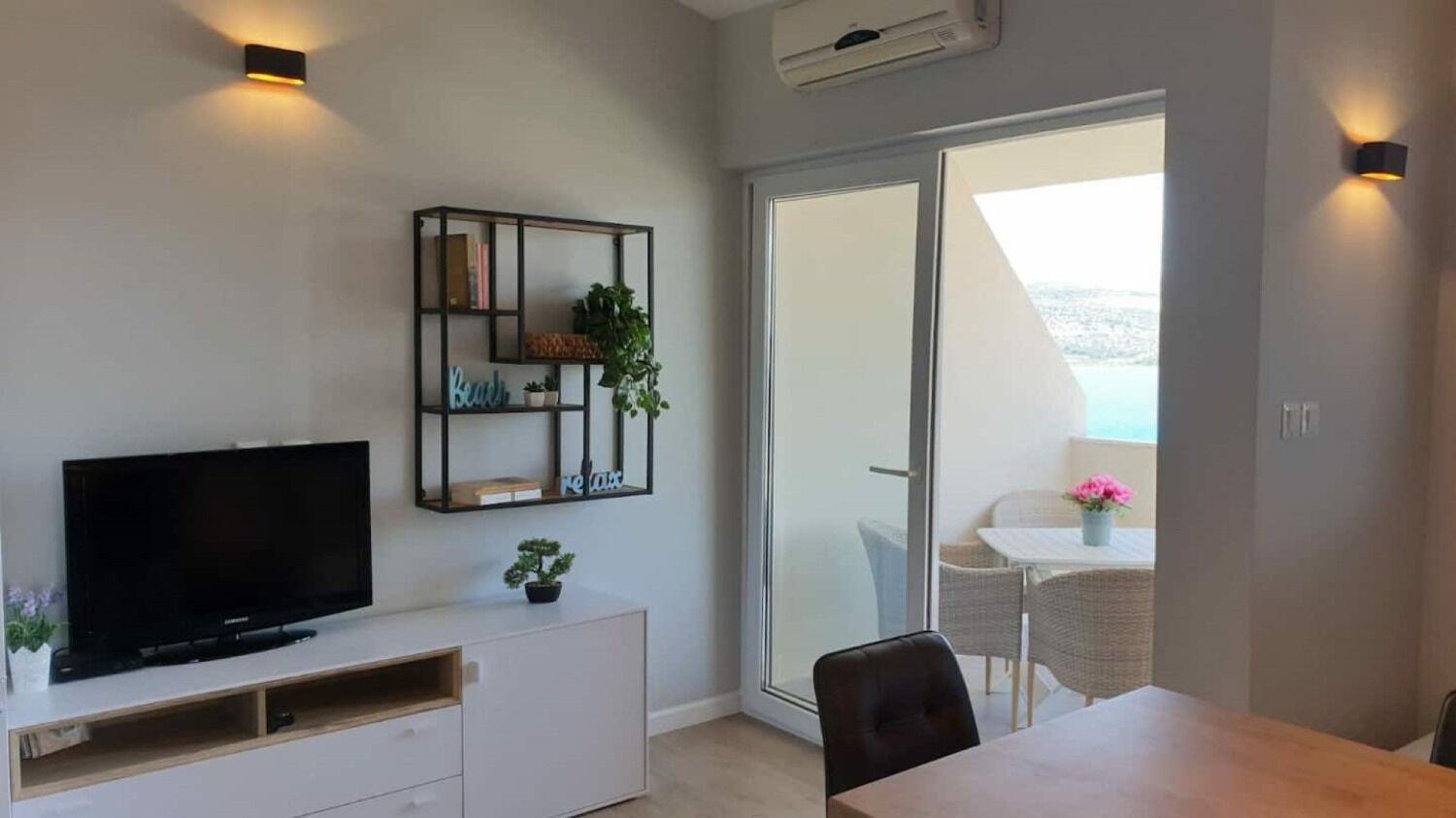 Apartments The View - Close To The Beach & Parking Trogir Bagian luar foto
